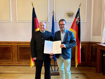 Ehrenamtliches Engagement von Dieter Ewert aus Singhofen gewürdigt