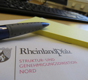 Briefkopf der SGD Nord mit Kugelschreiber und Klebezettel