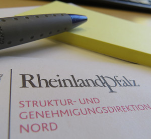 Briefkopf der SGD Nord mit Kugelschreiber und Klebezettel