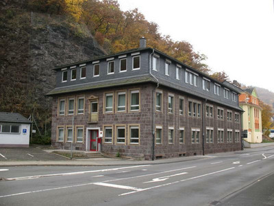 Gebäude an einer Straße