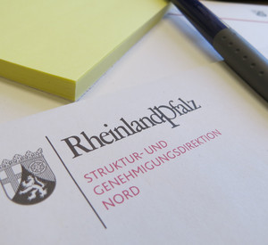 Briefkopf der SGD Nord mit Kugelschreiber und Klebezettel