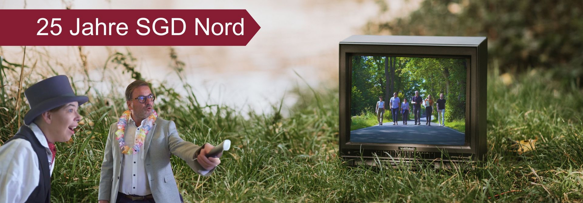 Grafik mit zwei Personen, die auf einen Fernseher blicken