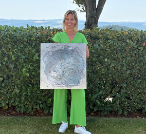 Frau mit Bild