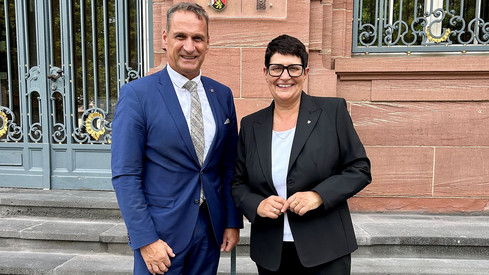Zukunftsthemen im Fokus: Landwirtschafts- und Umweltministerin Christine Schneider besucht SGD Nord